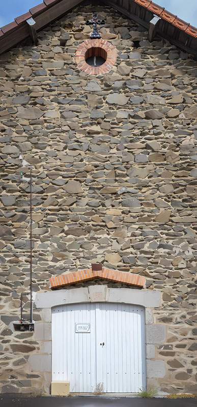 Créateur de plaque funéraire en lave émaillée Pontaumur