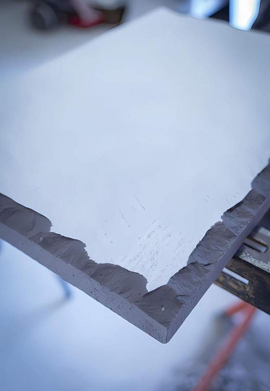 Taille, façonnage et finissage de pierres Pontaumur